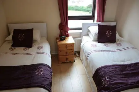 1st twin bedroom